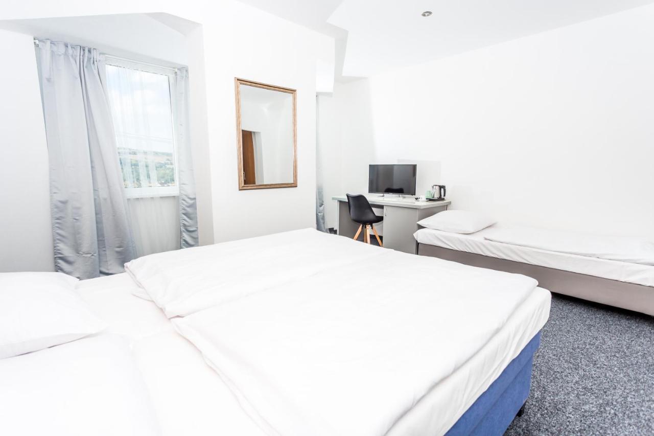 Hotel Joker Obrnice Esterno foto