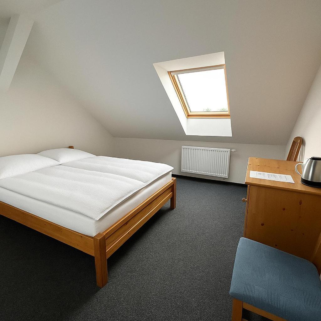 Hotel Joker Obrnice Esterno foto